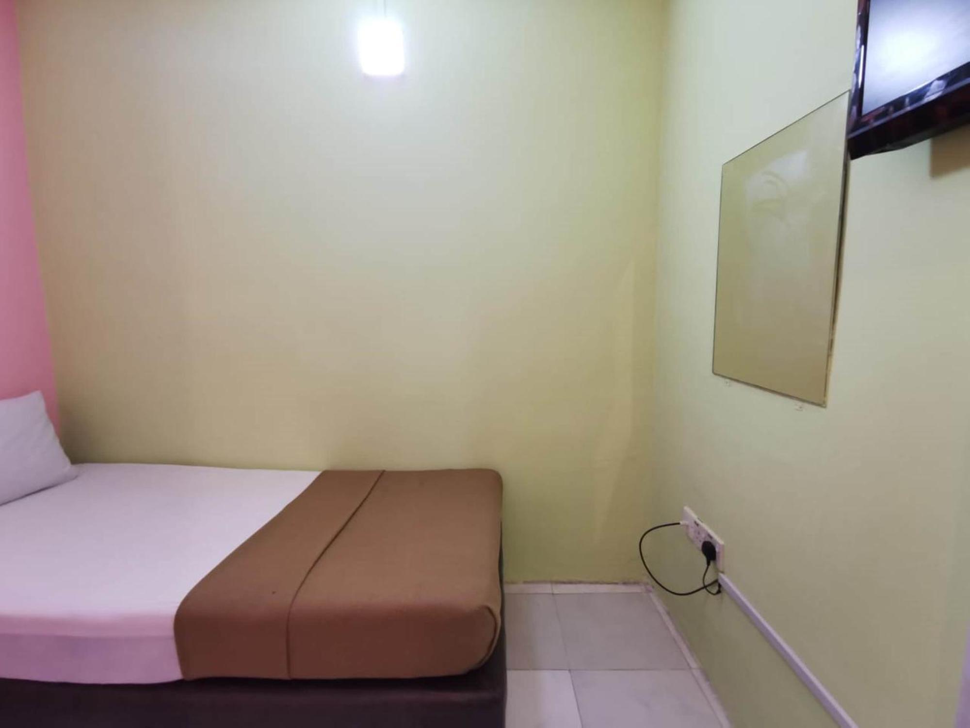Super Oyo 90086 My Seven Days Inn Johor Bahru Esterno foto