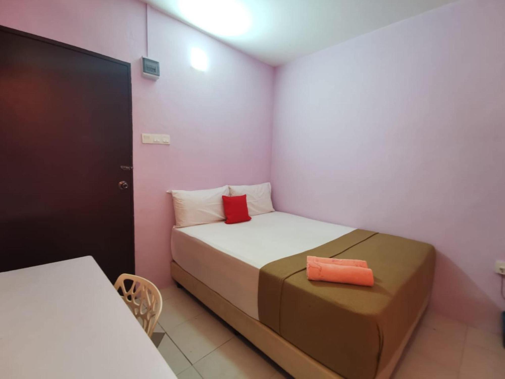 Super Oyo 90086 My Seven Days Inn Johor Bahru Esterno foto