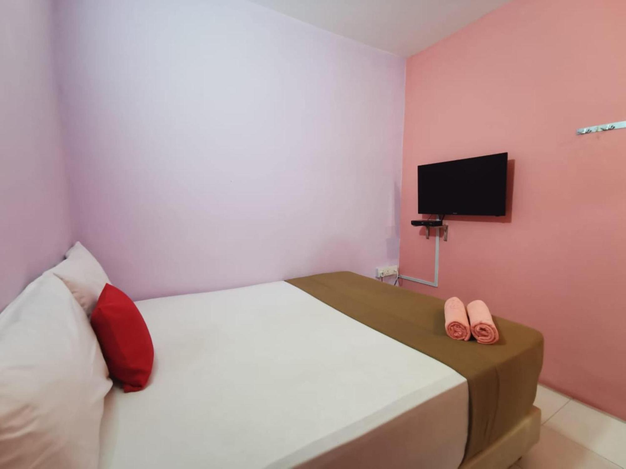 Super Oyo 90086 My Seven Days Inn Johor Bahru Esterno foto