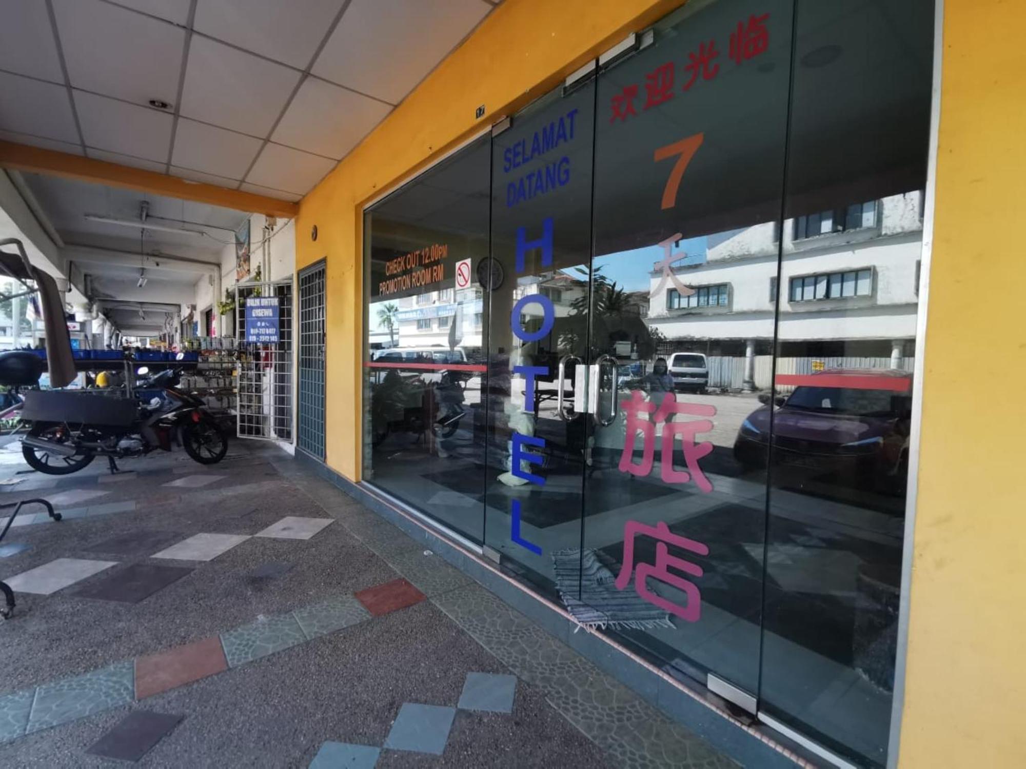 Super Oyo 90086 My Seven Days Inn Johor Bahru Esterno foto